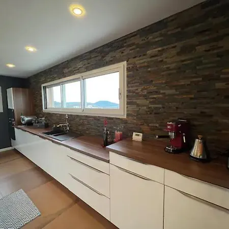 Villa Contemporaine Avec Piscine *