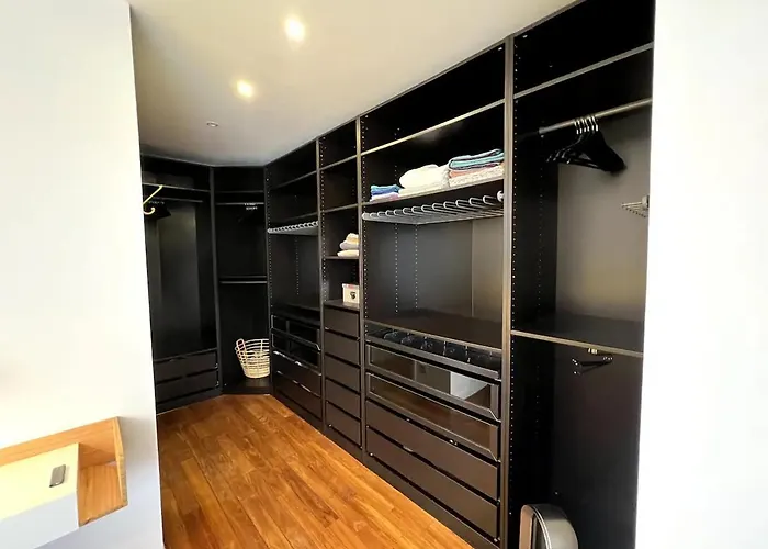 فيلة Contemporaine Avec Piscine *